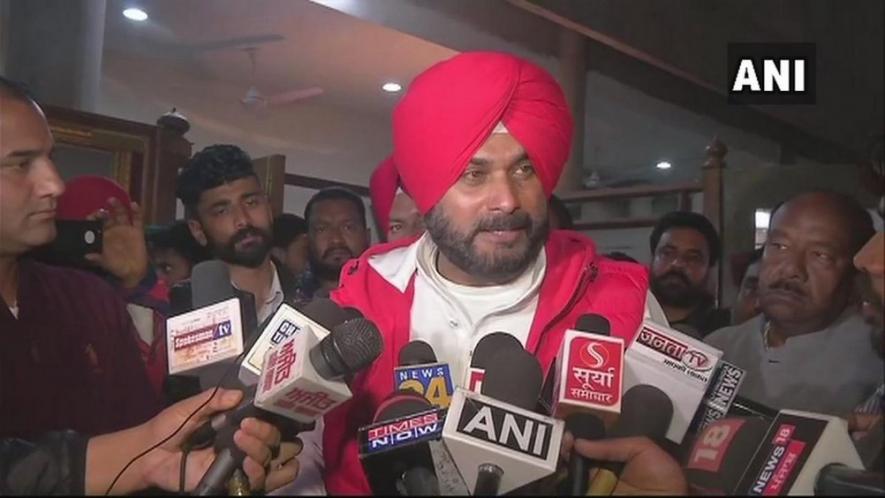 Pulwama Attack: सिद्धू ने कंधार का जिक्र कर BJP पर किया तंज, बोले-आतंक को बर्दाश्त नहीं करेंगे